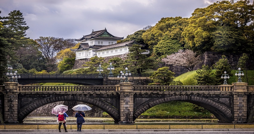 Tokyo-Imperial-Palace.jpg